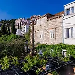 Holiday Home Avantgarde
